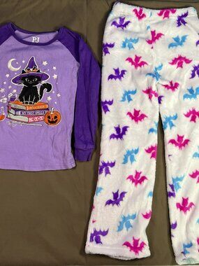 PJ Place Kid's Halloween Pajama Set Size 4T